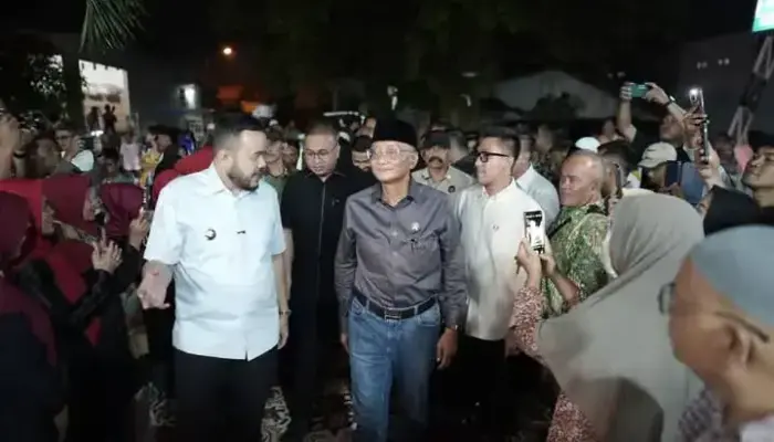 Mendarat di Padang, Menteri PU Langsung Kunjungi Kawasan Langganan Banjir di Jondul Rawang