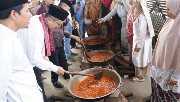 Alek Kapalo Banda, Tradisi Warga Gunung Bungsu Berdoa Bersama Mensyukuri Hasil Panen