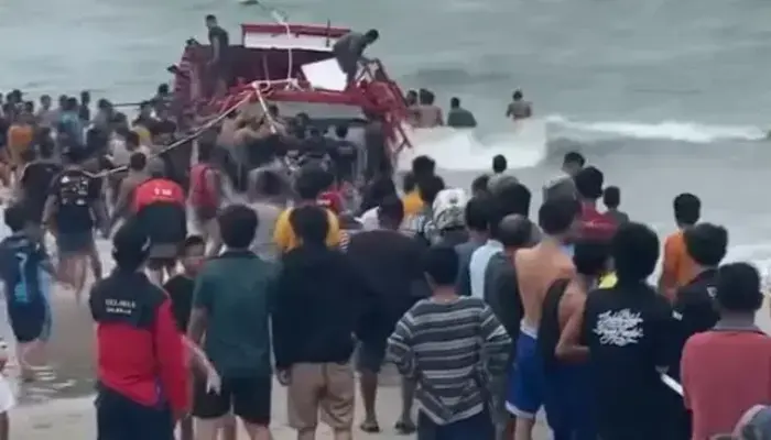 Kapal Rombongan Wisatawan Tenggelam di Pantai Malabero Bengkulu, Berikut Daftar Penumpang Tewas