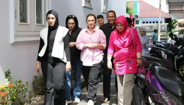 Tiba-tiba, Nafa Urbach Cek Pelayanan Kesehatan di Kota Pariaman!