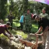 Nagari Mahakarya Bangun Jalan Usaha Tani  Kampung Talang – Kapar di Pasaman Barat