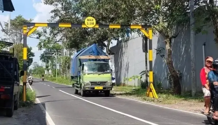 Hati-Hati Truk ODOL! Sekarang Tak Bisa Bebas Lagi Lewat Jalan Dharmasraya