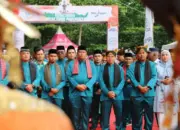 Digelar Sejak 1887, Menbud RI Usulkan Warisan Budaya Hoyak Tabuik ke UNESCO