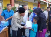 Cerita Warga Tentang Program Padang Juara: Alhamdulillah! Seragam Gratis Kami Terima Jelang Sekolah Dimulai