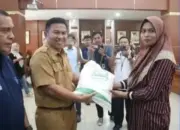 4.937 Keluarga Penerima Manfaat di Bukittinggi Terima Beras Bantuan Pemerintah