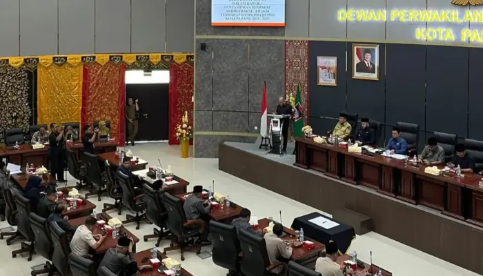 RPJMD Disetujui, Legislator Ingatkan Pemko Padang Besinergi dengan Provinsi dan Pusat