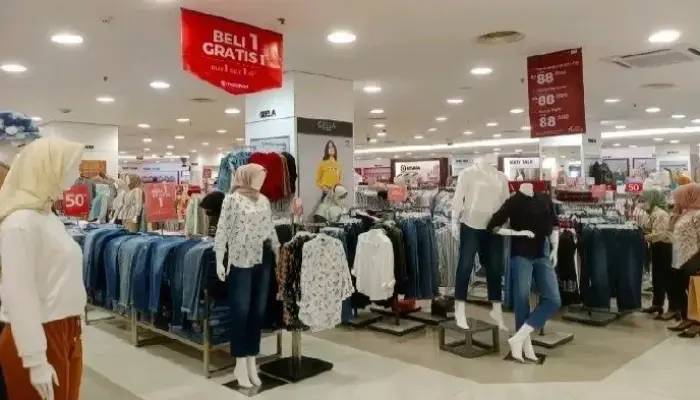 Kado Spesial di HJK Padang, Dari Air Perumda AM Hingga Swalayan dan Mall Diskon Selama Agustus