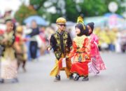 FOTO: Keren Abis! Pawai Alegoris HUT RI Dharmasraya Kental Nuansa “NKRI”