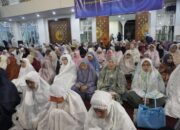 Peringati Maulid Nabi, Warga Padang Panjang Berzikir dan Doa Bersama di Islamic Centre