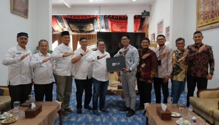 Dukung Investasi di Daerah, PLN Jamin Ketersediaan Listrik “Unlimitide” di Tanah Datar
