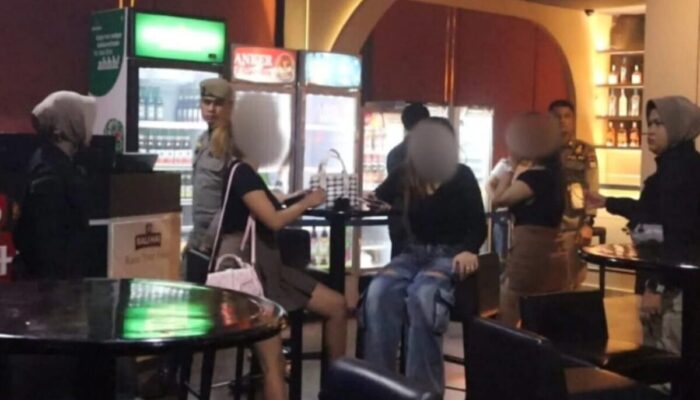 Owner Tempat Hiburan Tak Berkutik, 18 Pengunjung Diamankan Satpol PP Padang