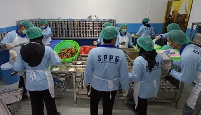BGN Tutup Sementara 56 Dapur SPPG Makanan Bergizi Gratis Pasca-Kasus Keracunan Siswa