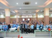 Pemkab Solok Serahkan Bantuan Beragam Alat Produksi untuk Pelaku UMKM