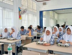 SMPN 13 Padang Mulai Dapat Jatah MBG, Ada Rasa Was-was di Balik Kesenangan?