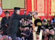 Fauzi Bahar Dt. Sati Dikukuhkan Sebagai Penghulu Suku Koto Kanagarian Koto Tangah