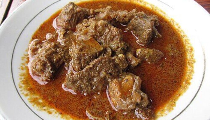 Bukan Rendang! Ternyata Ini Menu Paling Favorit di Rumah Makan Padang, Begini Cara Memasaknya