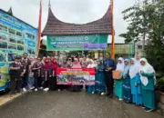 Rombongan Guru Malaysia Terpukau Disambut Tari Pasambahan dan Gandang Tansa di SMPN 2 Bukittinggi