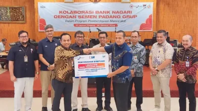 Sinergi Bank Nagari-Semen Padang Laksanakan CSR Berbasis Pemberdayaan Masyarakat