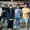 Seorang Wanita Cantik Diciduk Tim Klewang Polresta Padang Usai Menggasak Swalayan X Mart