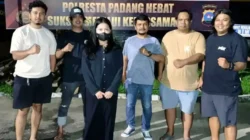 Seorang Wanita Cantik Diciduk Tim Klewang Polresta Padang Usai Menggasak Swalayan X Mart