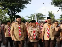 Walikota Padang Fadly Amran Disematkan Lencana Darmabakti Pramuka