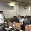 Pesan Gubernur Bakar Semangat Anak Pulau Terpencil Mentawai yang Bersekolah di SMA Favorit Padang