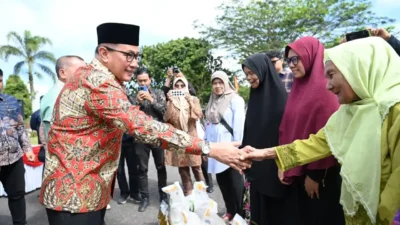 5.185 Keluarga Kurang Mampu di Bukittinggi Terima Bantuan Pangan Pemerintah