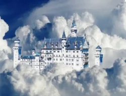 CERITA FANTASI: Alam Di Balik Biru Langit