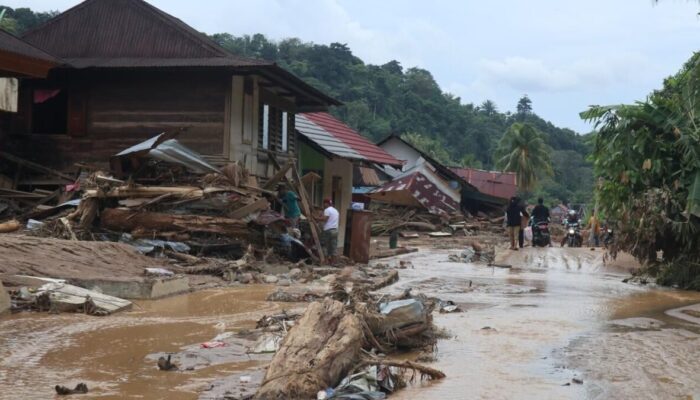 Waspada! Potensi Hujan Kembali Muncul, Warga Batu Busuk Diimbau Jauhi Perbukitan