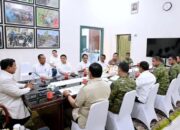 Tiba di Sumbar, Presiden Prabowo Langsung Rapat dengan Jajaran di Kodam XX/TIB Padang