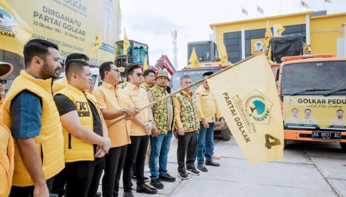 Partai Golkar Sumbar Kirim Ribuan Sembako dan Alat Berat ke Daerah Bencana Galodo