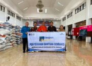 Taspen Cabang Padang Bantu 108 Paket Sembako untuk Korban Banjir Bandang