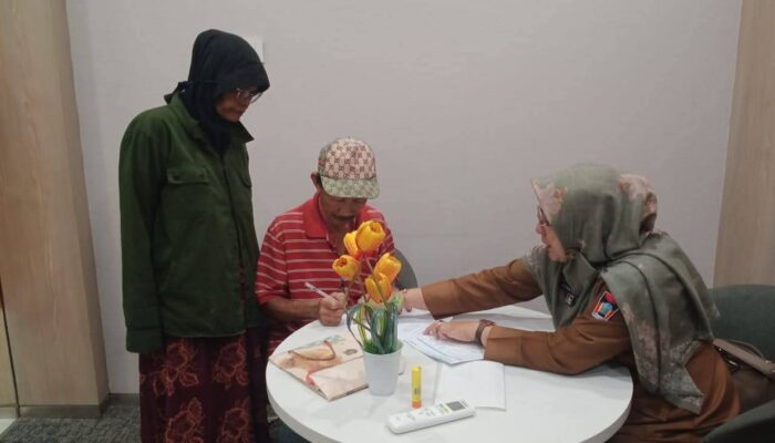 Langsung Cair! 370 Keluarga Korban Galodo Padang Terima Bantuan DTH Rp1,8 Juta