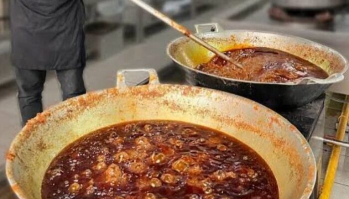 Pemkab Dharmasraya Masak 2 Ton Rendang untuk Sumbar, Sumut dan Aceh