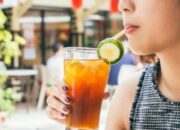 Ternyata Minum Air Es Setelah Makan Itu Bahaya!