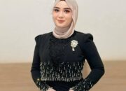 Fauzana Disomasi Rozac Tanjung Gegara Nyanyikan Lagu Tanpa Izin?