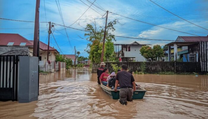 3 Jenis Bantuan Kemensos yang akan Diterima Korban Bencana Banjir-Longsor di Padang