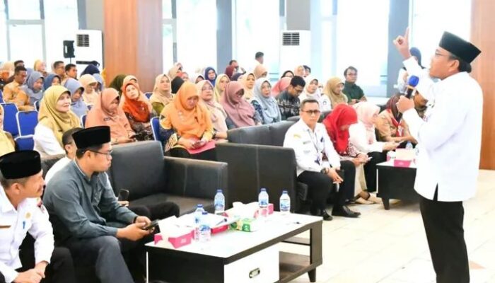 Evaluasi Smart Surau: Wawako Maigus Nasir “Warning” Kepala Sekolah Soal Kehadiran Guru dan Siswa