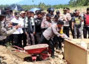 Polri Bangun Jembatan Bailey di Subarang Aia Palembayan