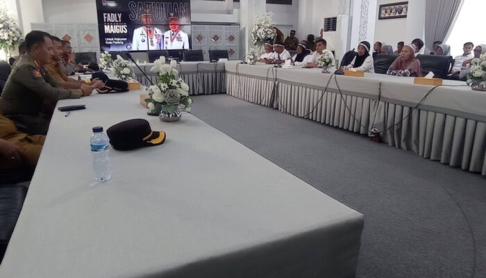 Terima Perwakilan Pedagang, Sekda: Pemko Padang Jamin Pasar Raya Bersih, Tertata Tanpa Pungli!