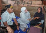 Kisah Menyentuh Hati, Safari Ramadhan Wagub Sumbar Temukan Gubuk Warga Berlantai Tanah