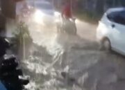 BREAKINGNEWS: Banjir dan Longsor Landa Nagari Koto Malintang Agam, Satu Mobil Tertimbun