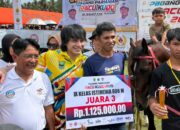 Mudik ke Ranah Minang, Artis Tampan Jefri Nichol Nonton Pacu Kudo Padang Pariaman 2026