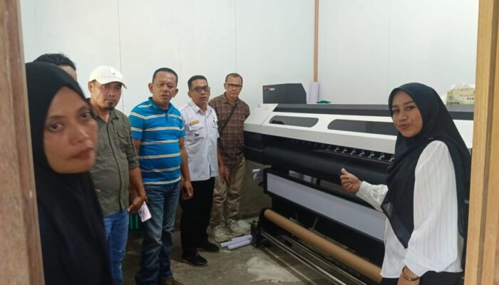 BUMNag Taman Makmur Pasir Binjau Terima Bantuan Digital Printing dari Kementerian Transmigrasi
