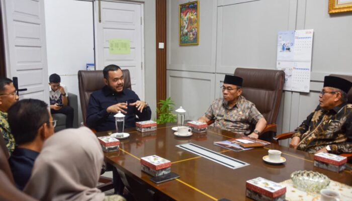 Tak Hanya Sampai SD, Siswa SMP/MTs di Padang Kini Wajib Lanjutkan Mengaji ke Surau