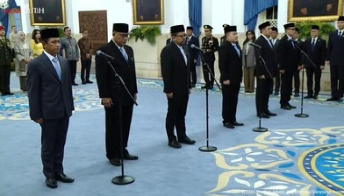 Prabowo Reshuffle Kabinet! Hasan Nasbi Dicopot, Jumhur Hidayat Menteri Lingkungan Hidup