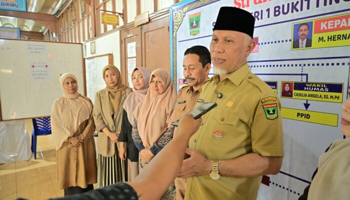 Gubernur Mahyeldi Pastikan SPMB SMA/SMK di Sumbar Transparan, Objektif, dan Bebas Intervensi