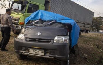 13 Orang Tewas saat Kecelekaan Maut Gran Max PU vs Tronton di Jalur Pantura
