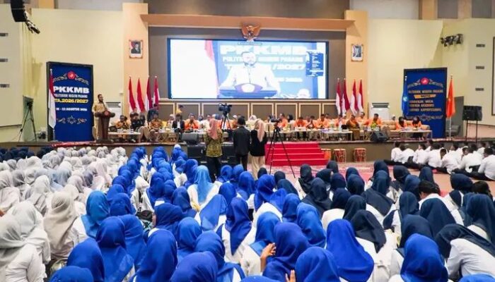 Walikota Fadly Amran Dorong Mahasiswa Baru Politeknik Negeri Padang Aktif Berorganisasi
