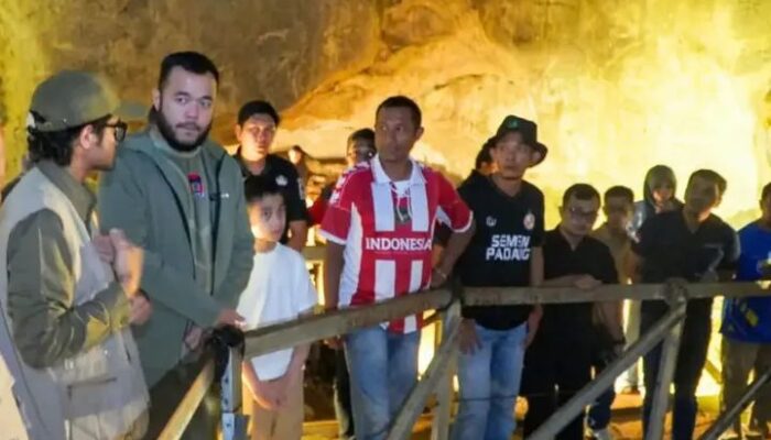 FLASH: Walikota Padang Terkesima Keunikan Goa Kelelawar Padayo di Indarung